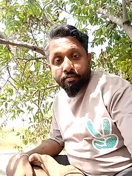 Snapshot of carria_homes chatting on 01/14/25, 06:13 carria homes online show from 01/14/25, 06:13