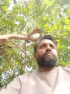 Snapshot of carria_homes chatting on 01/14/25, 09:56 carria homes online show from 01/14/25, 09:56