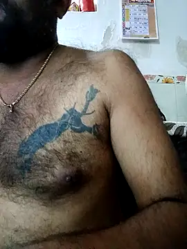 Snapshot of carria_homes chatting on 02/01/25, 04:54 carria homes online show from 02/01/25, 04:54