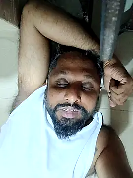 Snapshot of carria_homes chatting on 02/02/25, 12:57 carria homes online show from 02/02/25, 12:57