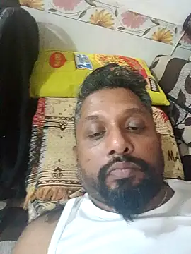 Snapshot of carria_homes chatting on 02/05/25, 01:33 carria homes online show from 02/05/25, 01:33