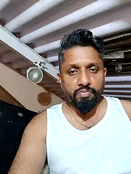 Snapshot of carria_homes chatting on 02/05/25, 06:04 carria homes online show from 02/05/25, 06:04