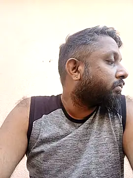 Snapshot of carria_homes chatting on 02/16/25, 04:42 carria homes online show from 02/16/25, 04:42