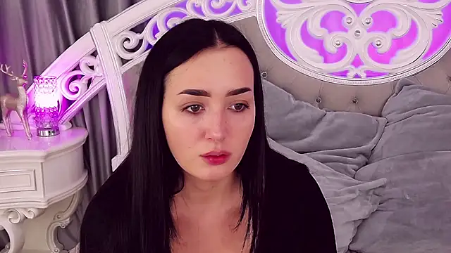 KimKhallifa online show from 01/26/25, 05:45