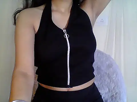 Snapshot of Naughty_Nayra chatting on 09/14/25, 10:25 Naughty Nayra online show from 09/14/25, 10:25