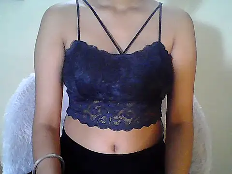 Snapshot of Naughty_Nayra chatting on 09/17/25, 03:46 Naughty Nayra online show from 09/17/25, 03:46