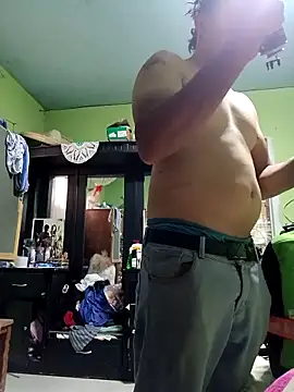 Snapshot of chinoxxx chatting on 03/18/25, 10:26 chinoxxx online show from 03/18/25, 10:26