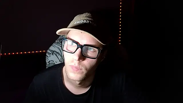 Leonnextdoor online show from 01/12/25, 12:23