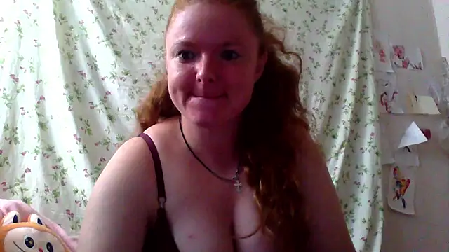 Snapshot of Rae_Jeannie chatting on 06/17/26, 07:33 Rae Jeannie online show from 06/17/26, 07:33