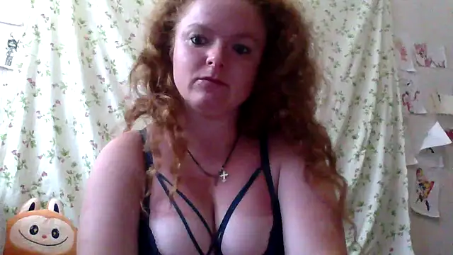 Snapshot of Rae_Jeannie chatting on 07/08/26, 10:53 Rae Jeannie online show from 07/08/26, 10:53