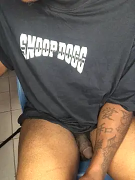 Redfucks333 online show from 04/18/26, 07:07