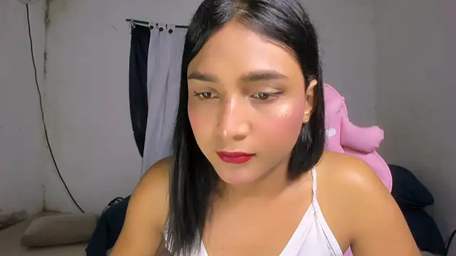 Miss noah18 online show from 09/23/25, 08:45