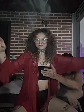 Snapshot of Phann_J_Casal chatting on 11/19/25, 11:27 Phann J Casal online show from 11/19/25, 11:27