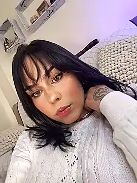 Snapshot of _Doux_Scarleth_ chatting on 01/19/25, 01:43 Doux Scarleth online show from 01/19/25, 01:43