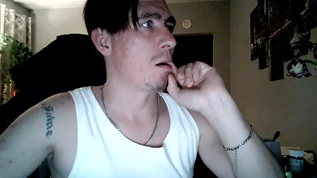 Snapshot of Borodanw chatting on 12/27/24, 11:21 Borodanw online show from 12/27/24, 11:21