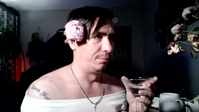 Snapshot of Borodanw chatting on 12/28/24, 03:58 Borodanw online show from 12/28/24, 03:58