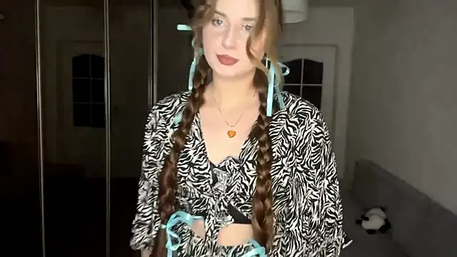 SelinaHope18 online show from 01/13/25, 09:20