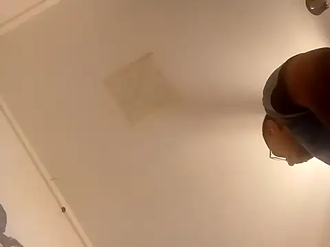 k1oudE online show from 03/04/26, 12:05