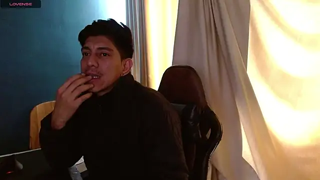 Noah-cock online show from 11/23/25, 05:13