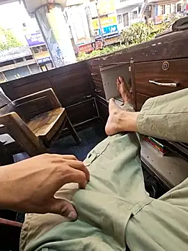 pyasevickybabu563 online show from 04/16/26, 11:55