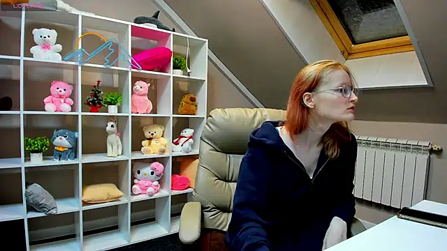 ElizabethHarpper online show from 01/03/25, 01:27