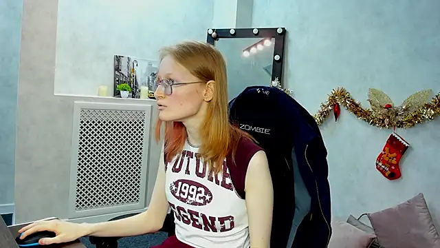 ElizabethHarpper online show from 01/04/25, 04:44