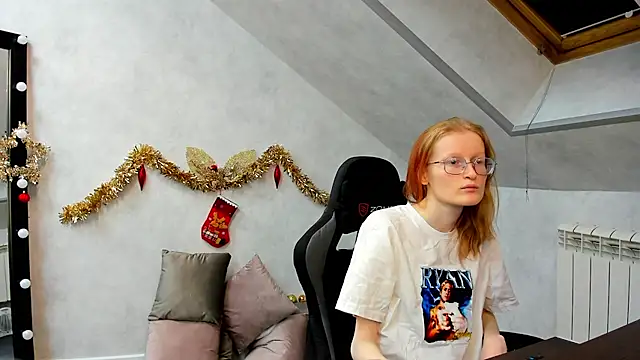 ElizabethHarpper online show from 01/07/25, 01:38