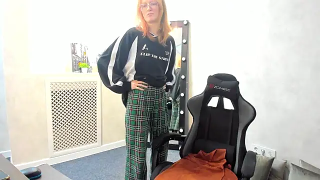 ElizabethHarpper online show from 01/31/25, 08:11