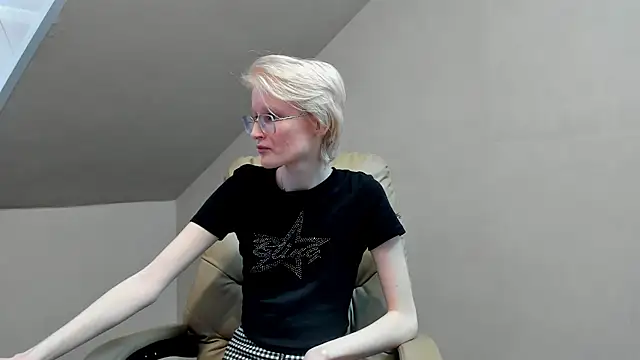 ElizabethHarpper online show from 03/21/25, 10:50