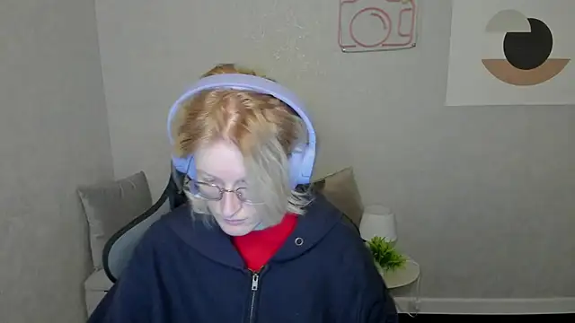 ElizabethHarpper online show from 09/12/25, 12:11