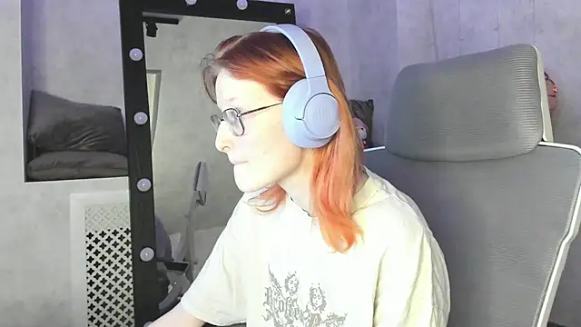 ElizabethHarpper online show from 02/25/26, 05:11