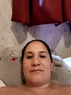 Snapshot of rosifernan chatting on 01/31/25, 04:38 rosifernan online show from 01/31/25, 04:38