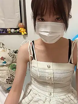 RIRI Chan  online show from 07/25/26, 12:03