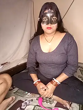 Hot muskaan online show from 12/16/25, 05:40