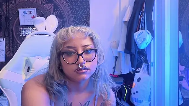 deluxxxeblu online show from 01/19/26, 03:32