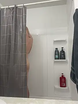 tcadle1824 online show from 12/27/24, 04:32