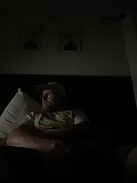 tcadle1824 online show from 04/03/26, 02:20