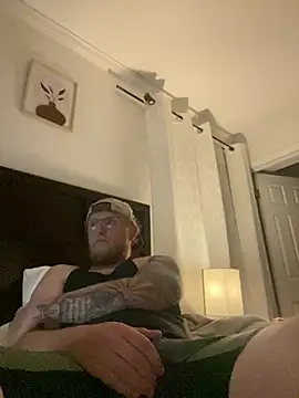 tcadle1824 online show from 04/06/26, 01:58