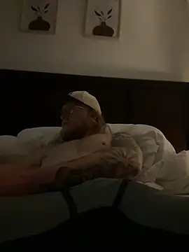 tcadle1824 online show from 04/07/26, 02:01