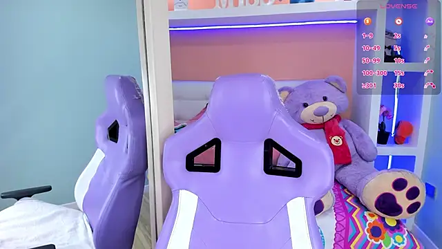 miss   evangeline online show from 02/11/25, 02:35