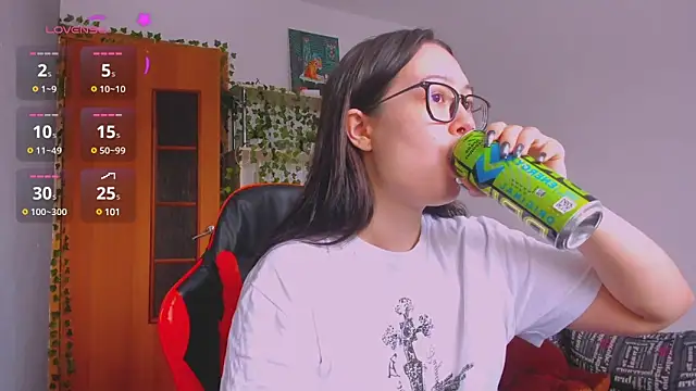 Snapshot of kittenrisha chatting on 02/26/25, 07:20 kittenrisha online show from 02/26/25, 07:20