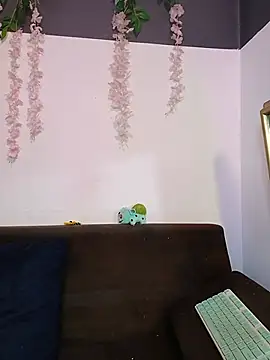 Danni shy online show from 06/04/26, 12:38