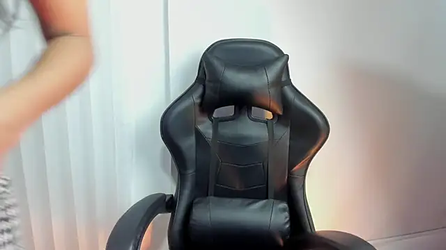 Xewa  online show from 02/11/25, 08:42