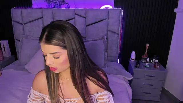 daniiphoeniixx online show from 03/05/25, 10:43