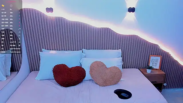 Snapshot of Annie_kurt_ chatting on 03/06/25, 07:43 Annie kurt online show from 03/06/25, 07:43