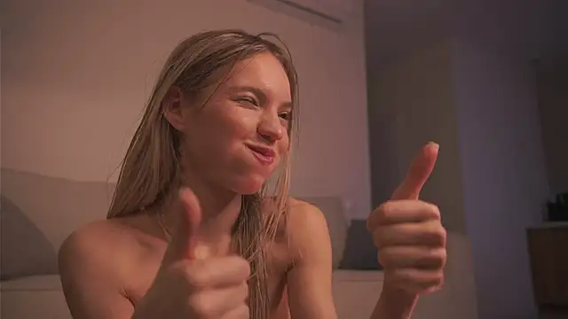 alittlestarrr online show from 01/25/25, 07:28