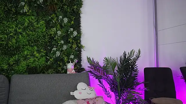 amiraroshen online show from 11/22/25, 07:46