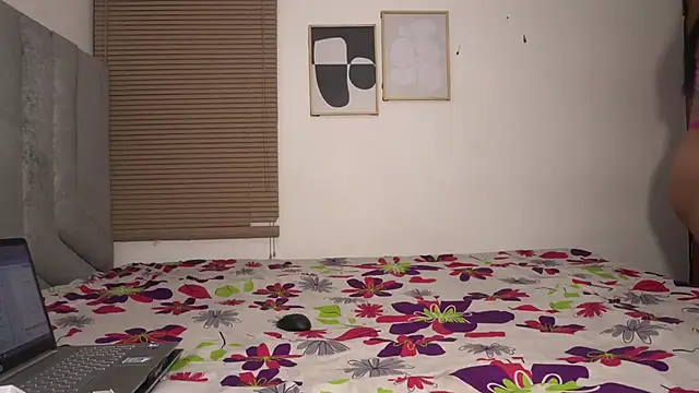 womantall99 online show from 03/20/26, 12:32