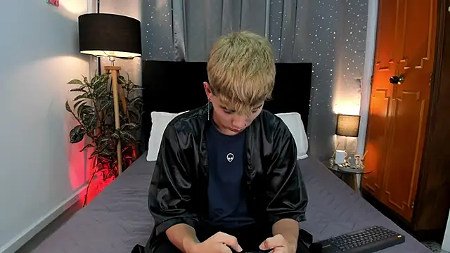 Brian-Ausslos online show from 01/26/25, 03:59