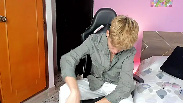 Brian-Ausslos online show from 02/02/25, 04:37